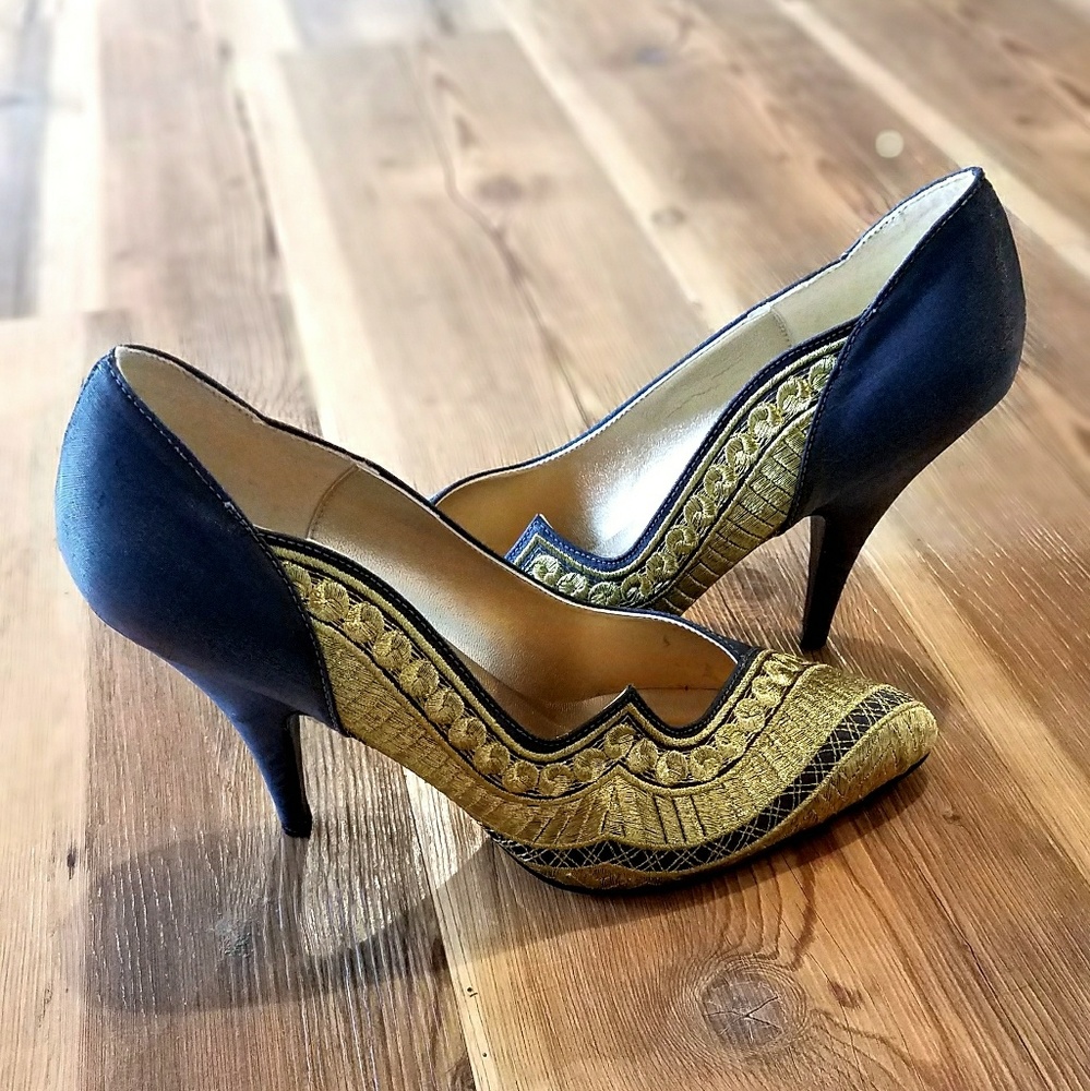 Thai Gold and Grey Heels